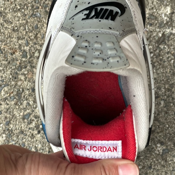 Jordan Retro 4 SE “What the” Sneakers - Picture 8 of 9